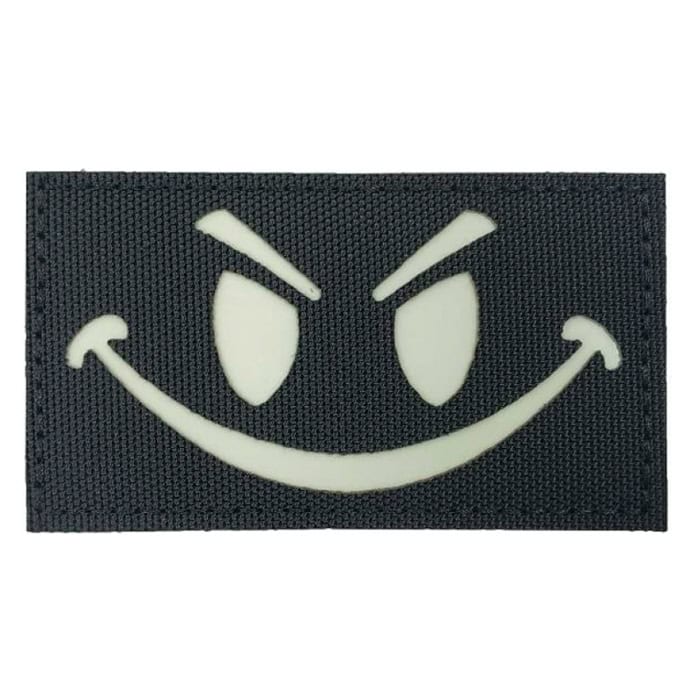 Patch velcro smiley sourire blanc infrarouge 8x5 cm